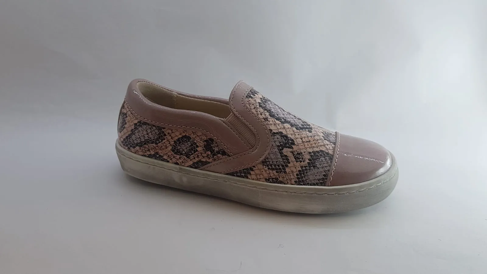 Beberlis Old Rose leopard Rustic Sneaker Shoe