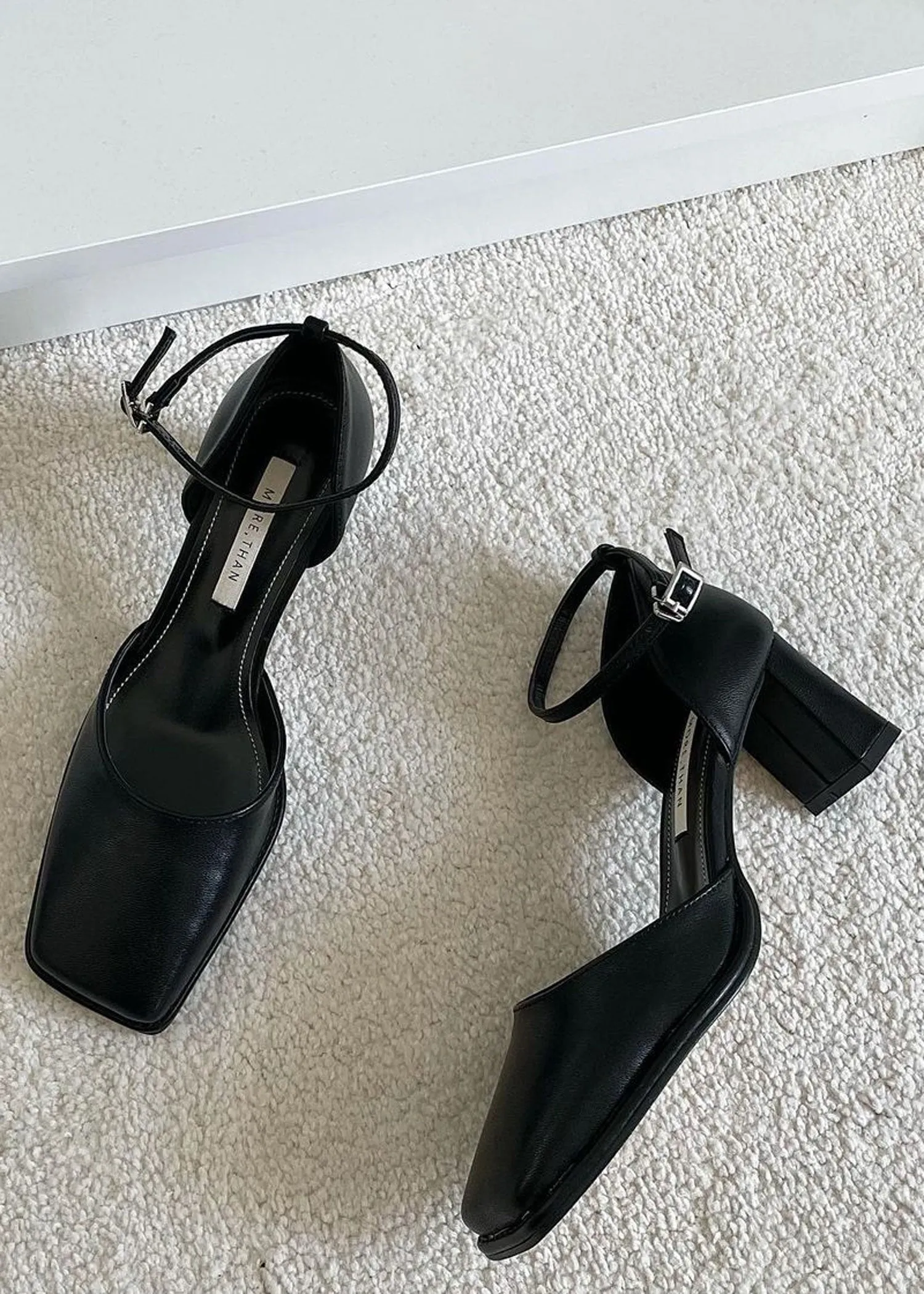 Sadie Sandals (Pre-order)